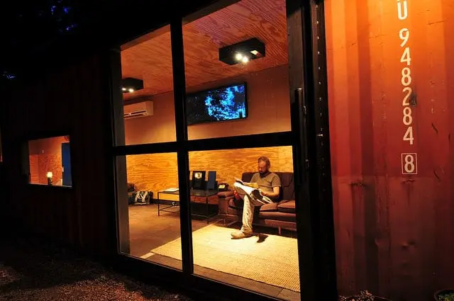 Alternative Use Shipping Container - hotel