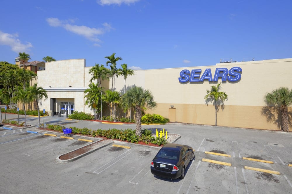 Sears-empty-retail-in-america